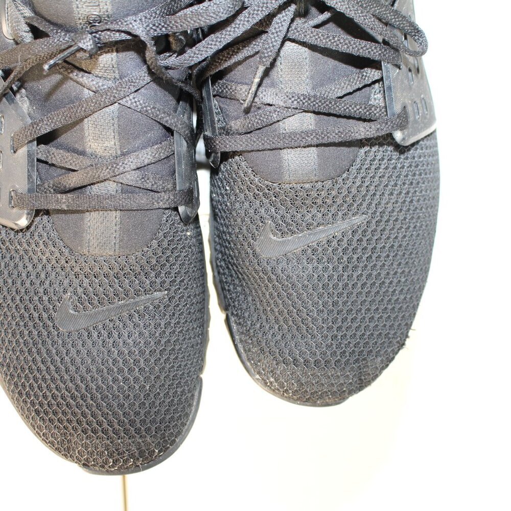NIKE - Picture 2 of 10